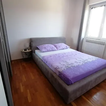Navidat Lejlighed *