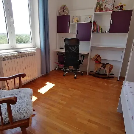 Apartment Navidat Pridraga